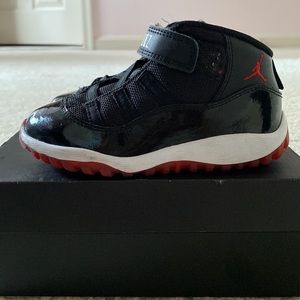 Jordan 11 Retro TD 'Bred'